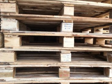 Pallet gỗ tạp